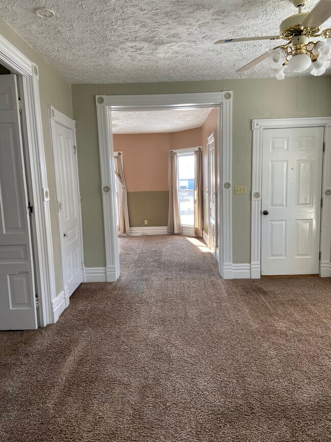 Photo - 209 E High St Unidad 209