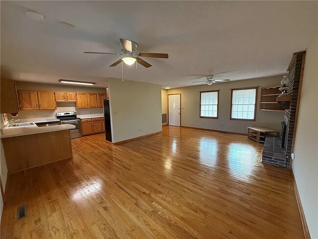 Photo - 3 Bedroom 2 Bathroom