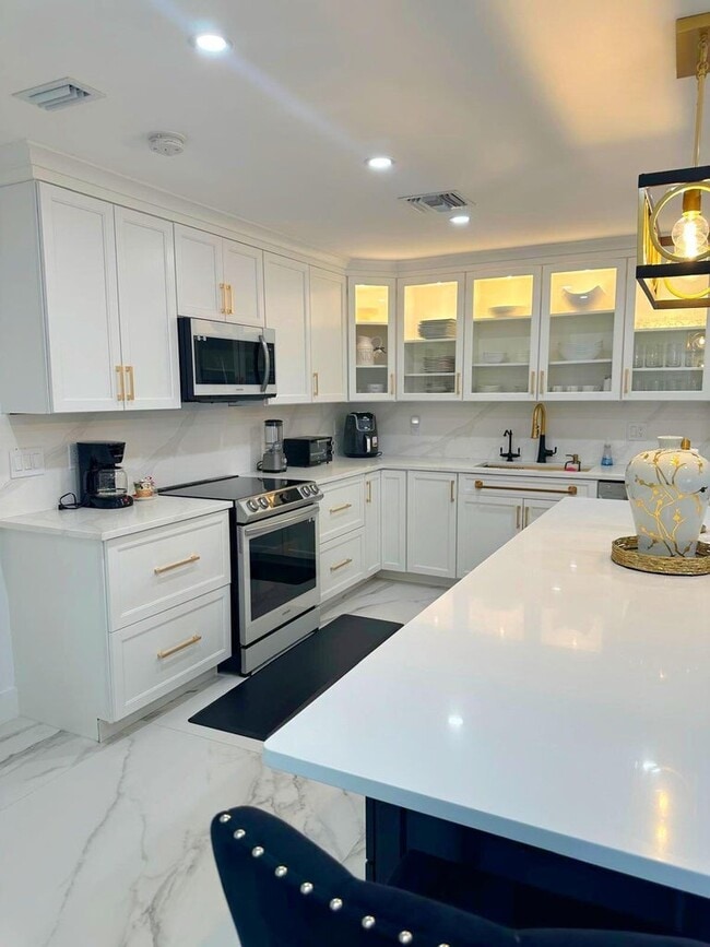 Photo - Northwest 53rd Street, Boca Raton, FL 33496 - 3 BR 3 BA townhouse