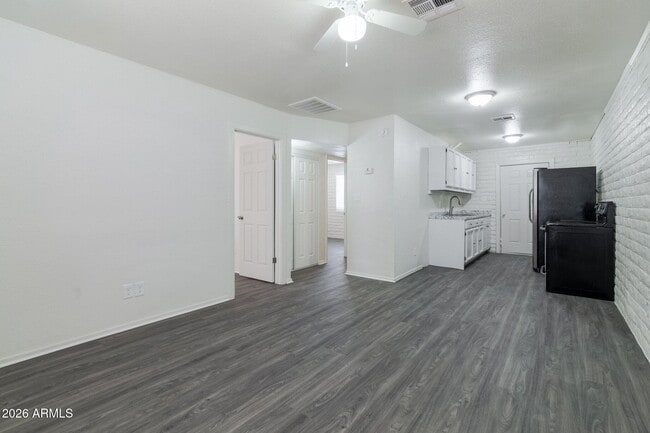 3111 W Jefferson St Unit 1