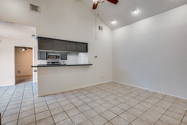 Photo - 6913 Sierra Dr