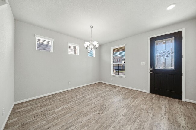 11635 Bakersfield Pass