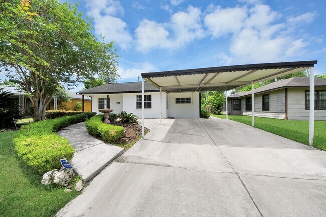 Photo - 3714 Florinda St