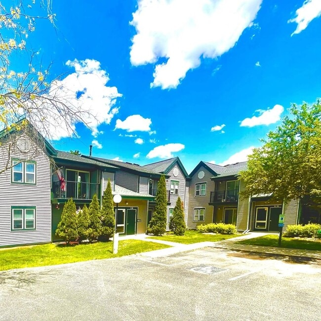 Photo - The Terrace at Cedar Glen: Fully Equipped 1–2 BR | 1 Bath | Cross Plains, WI Apartments for Rent ...