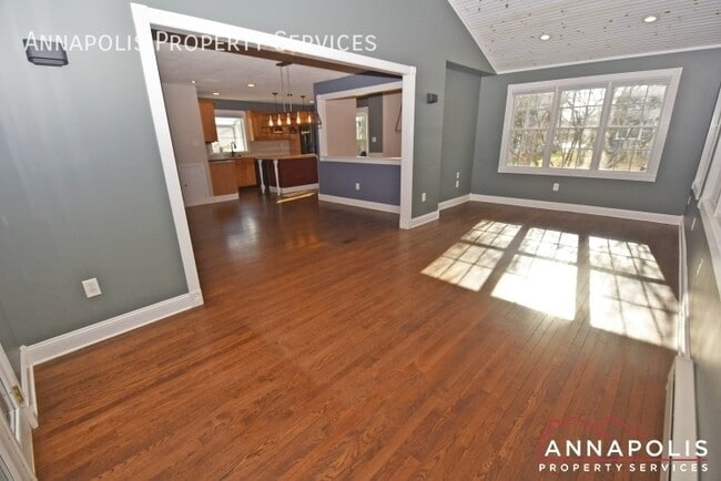 Photo - 1200 Bay Highlands Dr