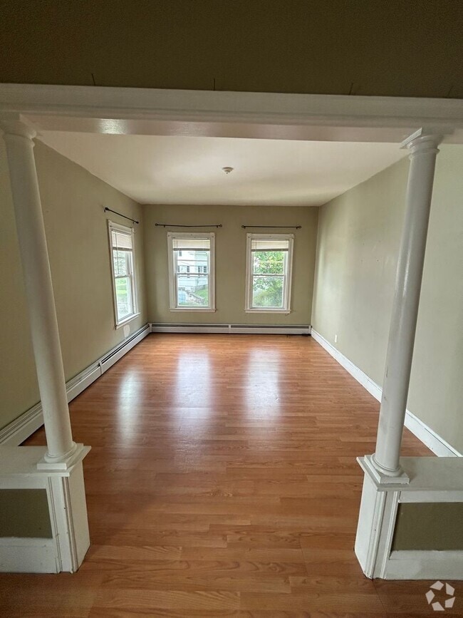 Building Photo - 178 Lincoln St Unit 301 Rental