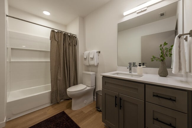 DELUX WeHo