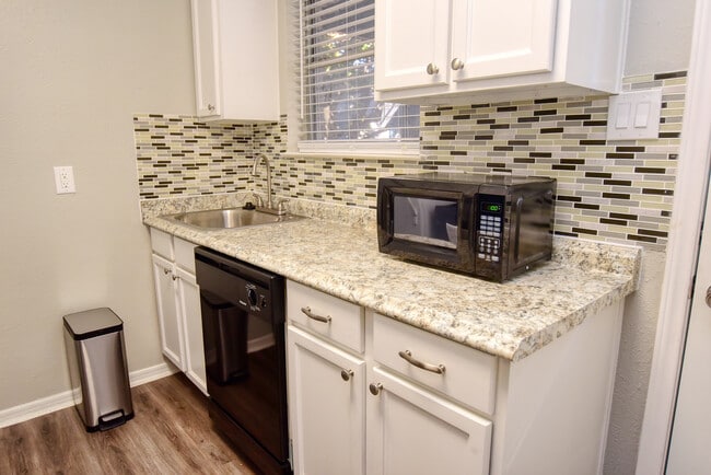 The Ridgmar Oaks Apartments