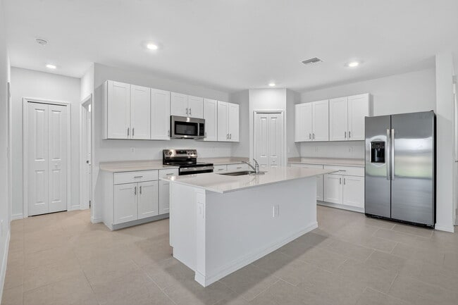 Photo - 19525 Fairhill Ct