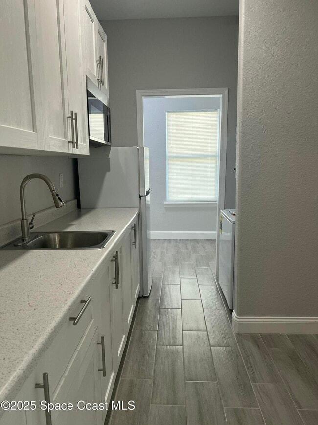 Photo - 571 San Filippo Dr SE