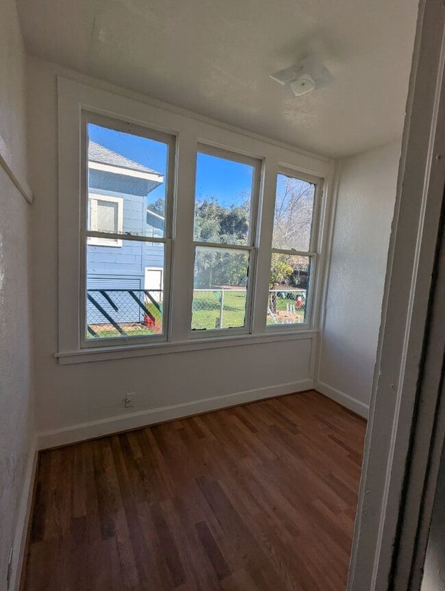 Photo - Pet friendly, downtown duplex