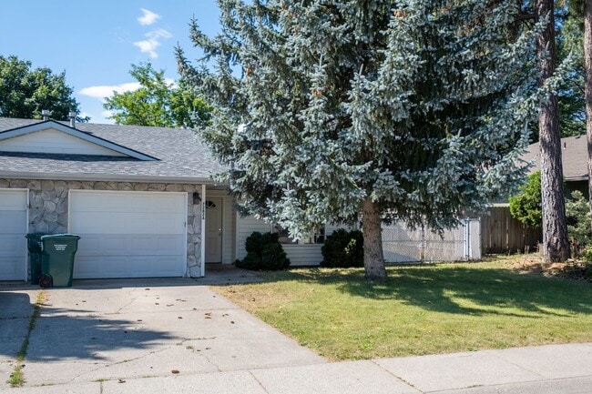 Building Photo - Nice Duplex in Rathdrum