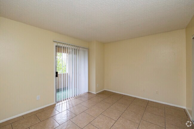 2BR, 1BA - 872SF - Second Bedroom