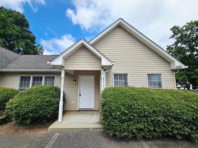 Building Photo - 3263 Alamance Rd