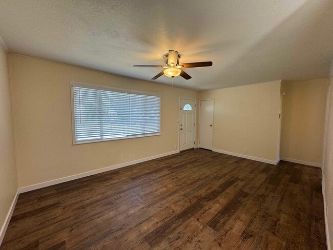 Photo - 1205 Aspen Ave