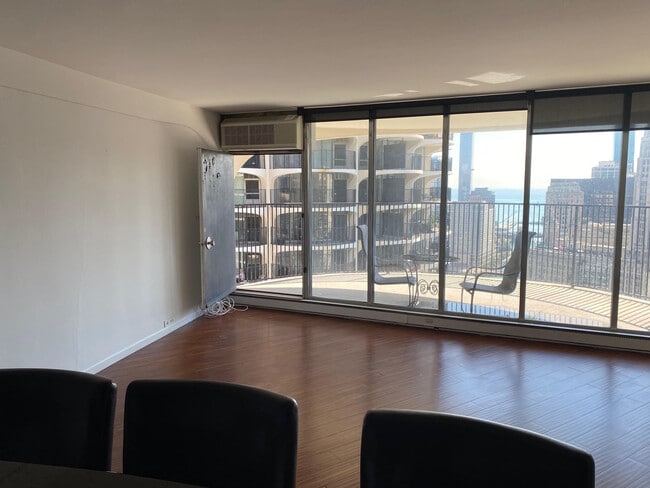 300 N State St Unit 4708
