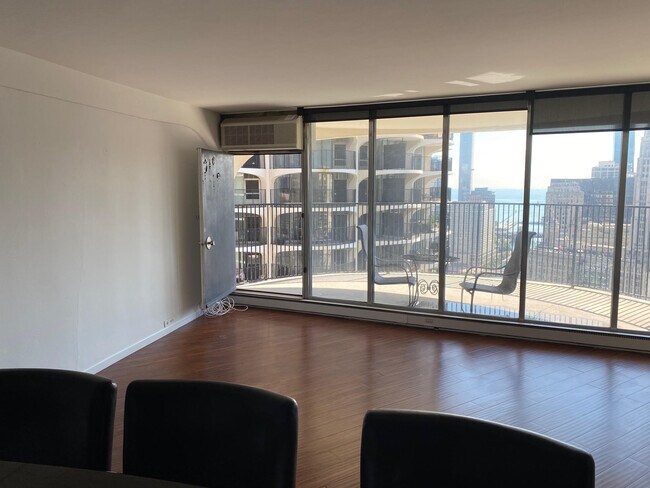 Photo - 300 N State St Unit 4708