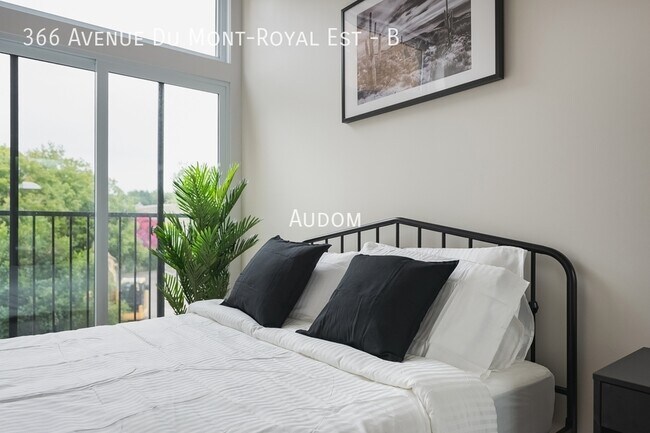 Photo - 366 Avenue du Mont-Royal E Unit B