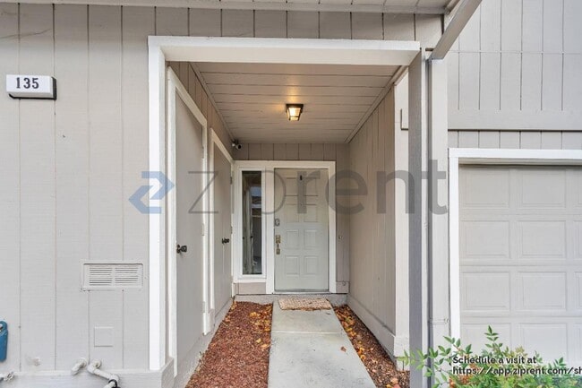 Photo - 135 Southwind Dr