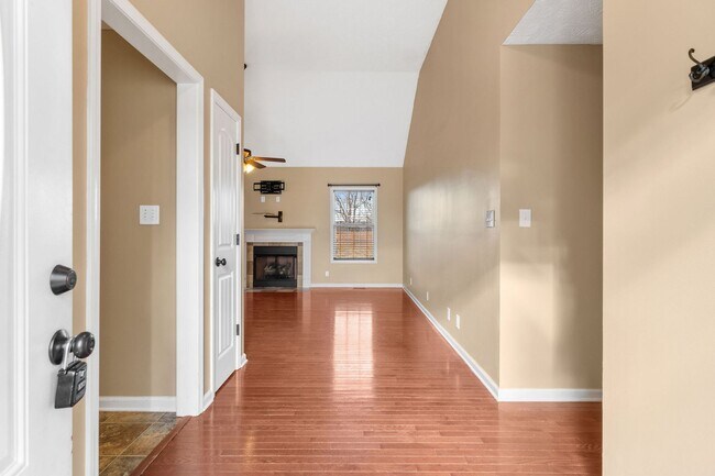 Photo - 1390 Whitt Ln