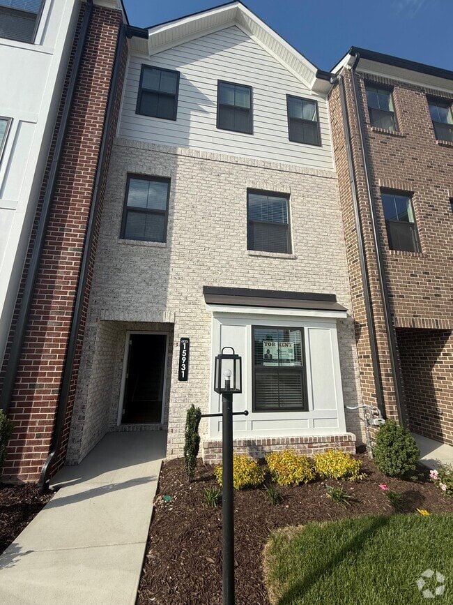Building Photo - 15918 Misty Blue Aly Rental