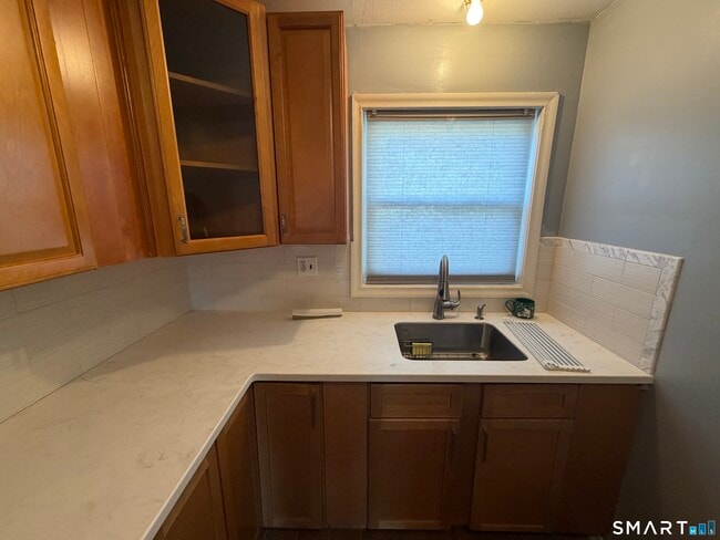 Photo - 11 Camelot Dr