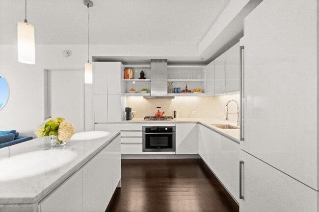 Photo - 77 Hudson St Unit 3711
