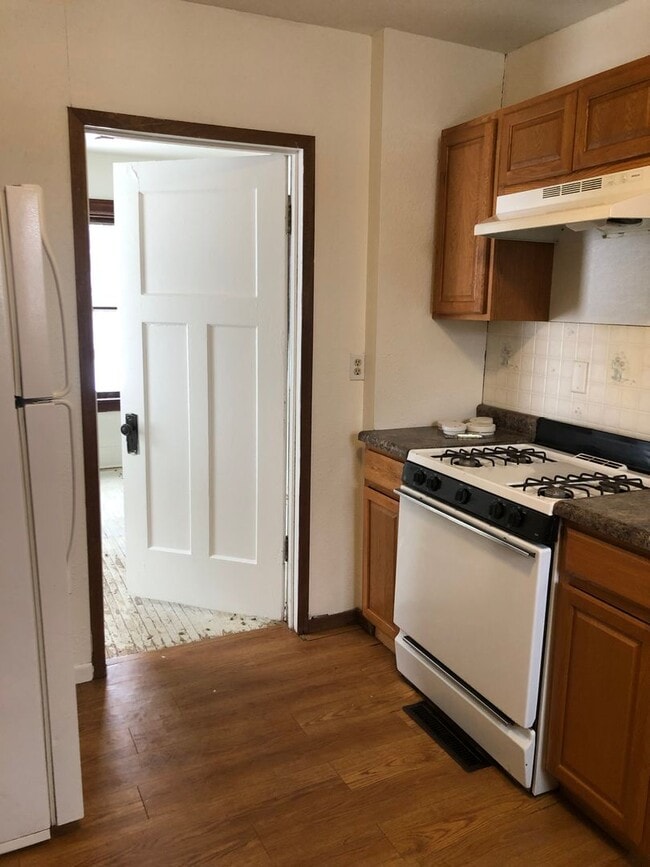 Photo - 546 Valley St Unit 1