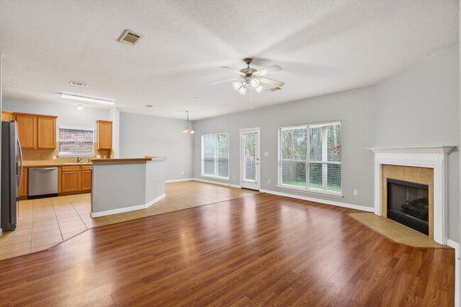 Photo - 10277 English Manor Dr