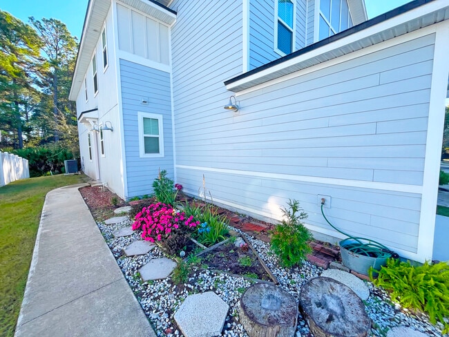 Photo - 42 Ridge Lake Rd