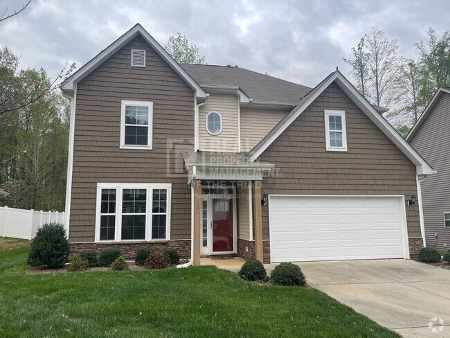 Building Photo - Breathtaking 4bd/3ba Deluxe home next to L...