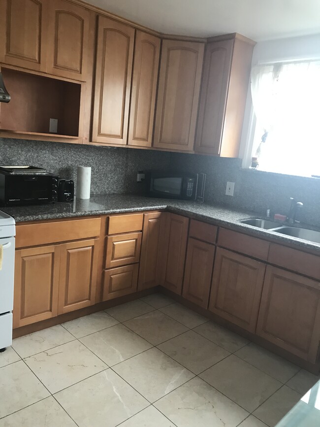 Photo - 175 Vernon St