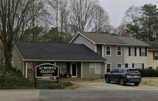 Building Photo - 4265 Grogan St