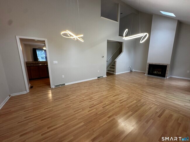 Photo - 12 Canterbury Rd Unit 12