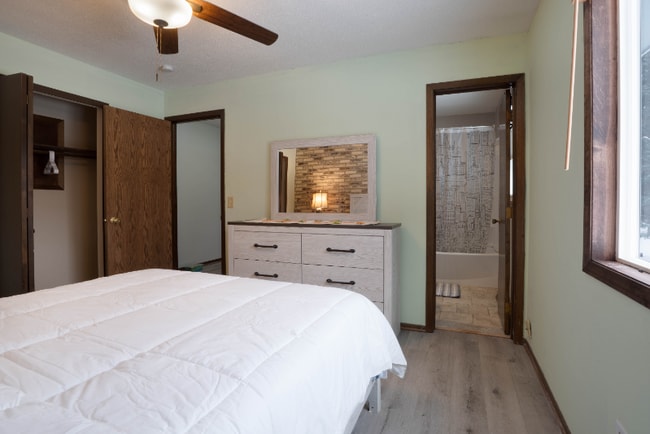 Photo - 1133 126th Ln NE