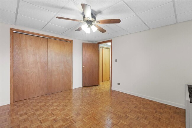 Photo - 620 W Belmont Ave Unit 006