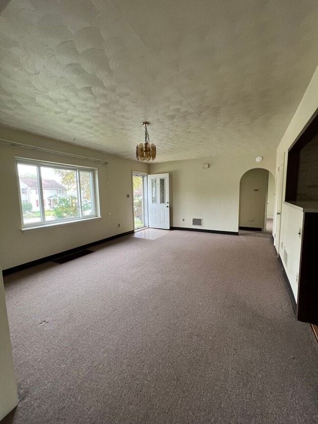 Photo - Lovely 2 BR 1 BA rancher near Penn Manor H...