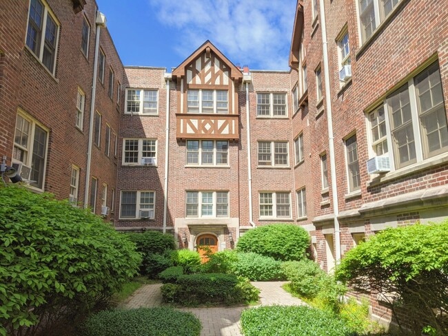 Photo - 1452 Oak Ave Apartamentos Unidad 54-G
