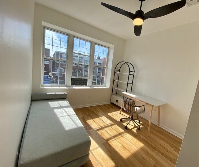 Photo - 388 Communipaw Ave