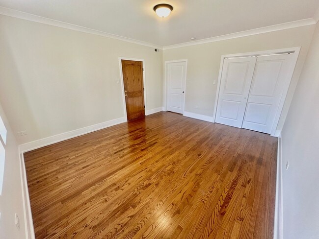 Building Photo - 1838 50th Ct Unit 6