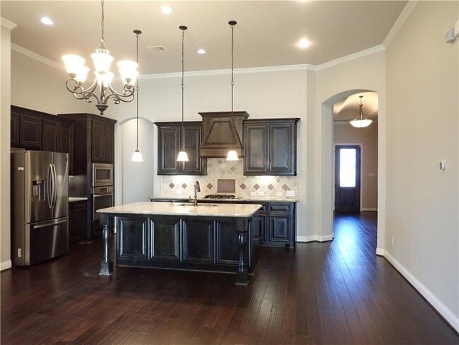 Photo - 409 Silver Trail