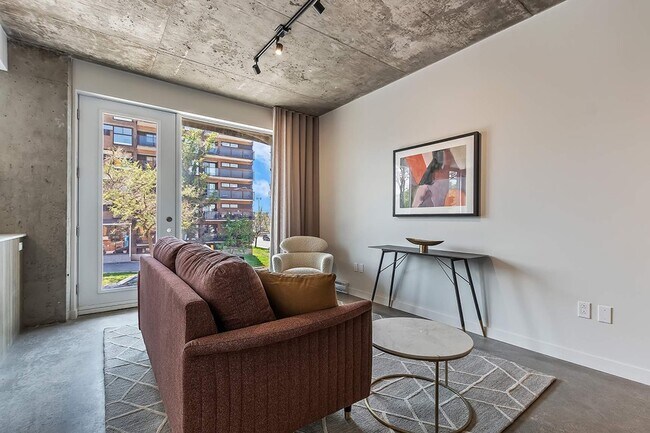 Photo - 2449 Ch Athlone