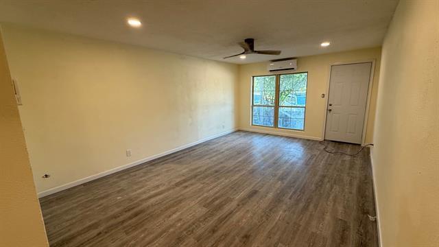 Photo - 5065 Ridglea Ln Unidad 1009