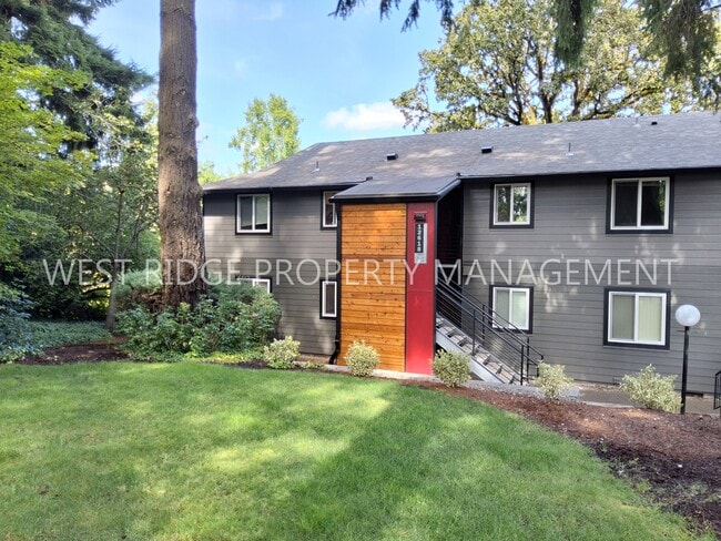 Building Photo - 12618 NW Barnes Rd Rental