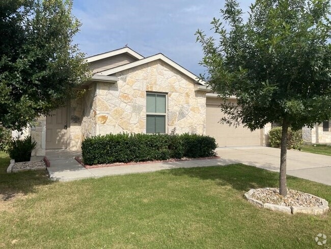 Building Photo - 721 Pinnacle Dr Rental