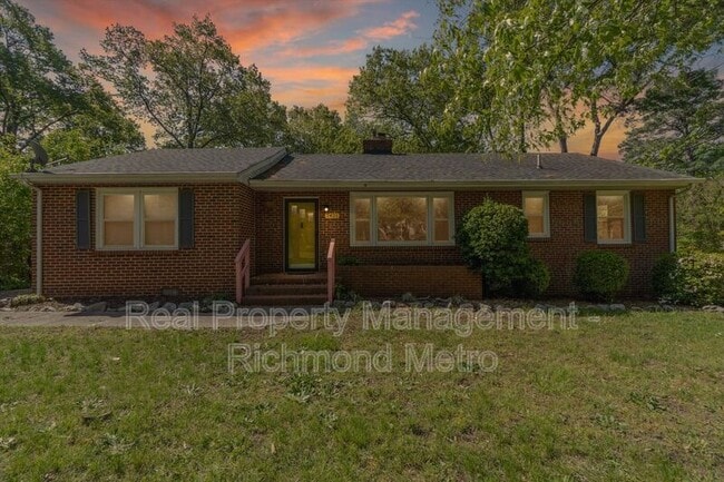 Photo - 7421 Dell Dr