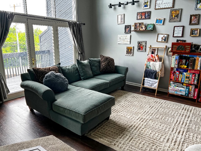 Photo - 2731 Smith Springs Rd