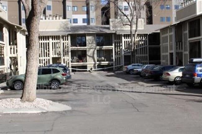 Photo - 1209 W Plum St