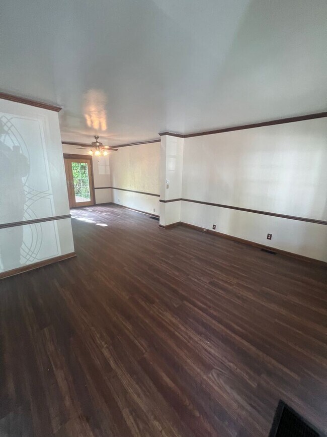 Large West Side 3 bedroom House House Rental in Erie, PA