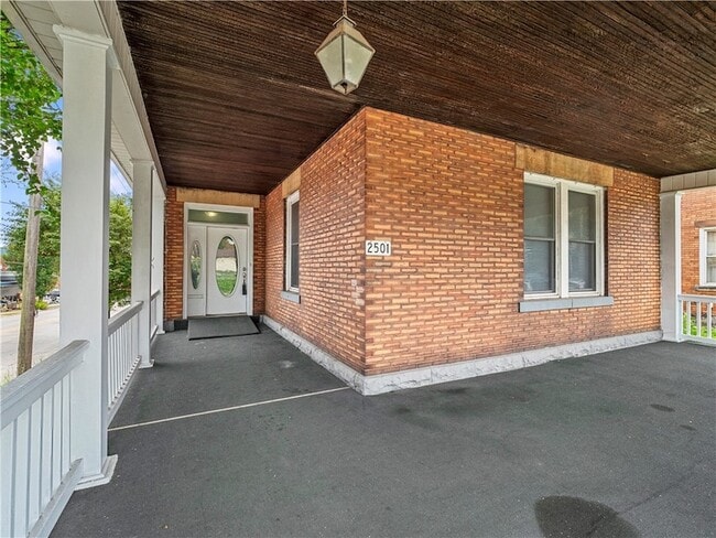 Photo - 2501 2nd Ave